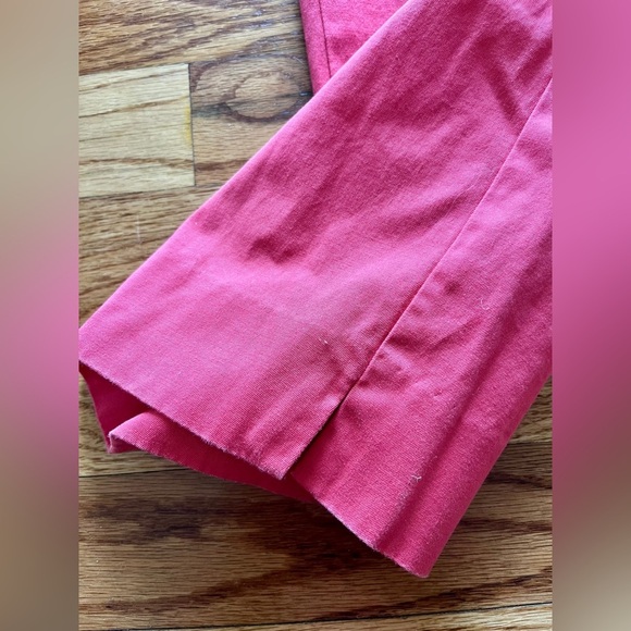 Talbots | Red Signature Cropped
Pant. Size 10 - Picture 7 of 9